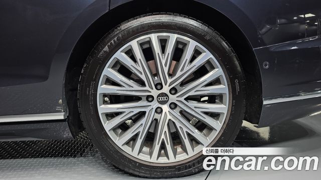 Audi A8 (D5) 60 TFSI Quattro LWB 2021 — фото 21