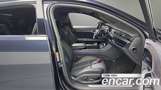 Audi A8 (D5) 60 TFSI Quattro LWB 2021 — фото 26