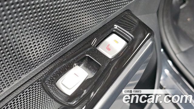 KG Mobility (SsangYong) Tivoli Air Diesel IX 2WD 2016 — фото 22