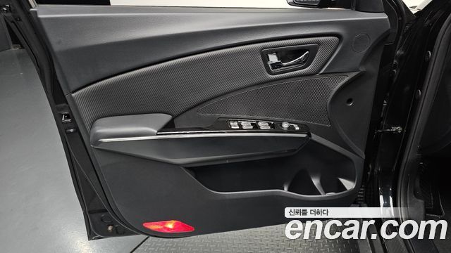 KG Mobility (SsangYong) Tivoli Air Diesel IX 2WD 2016 — фото 30
