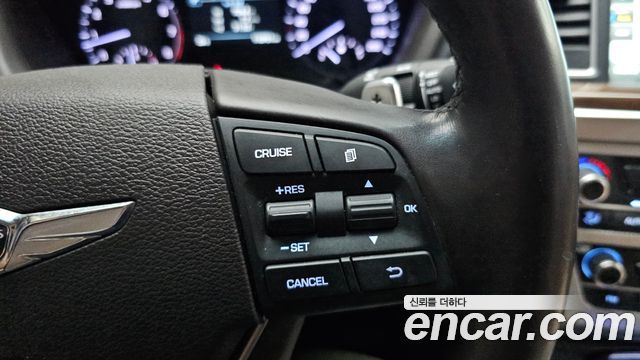Genesis G80 3.3 GDI AWD Premium Luxury 2018 — фото 17