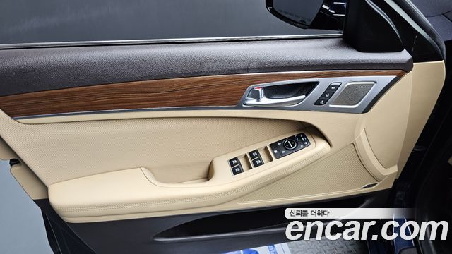 Genesis G80 3.3 GDI AWD Premium Luxury 2018 — фото 24