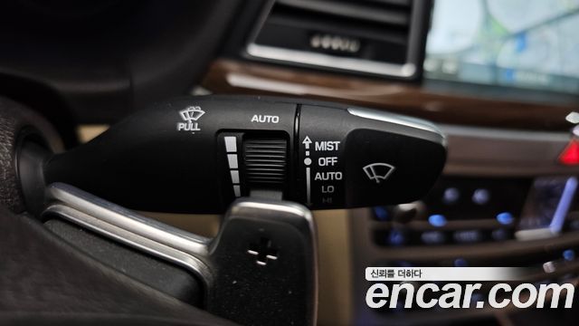 Genesis G80 3.3 GDI AWD Premium Luxury 2018 — фото 30