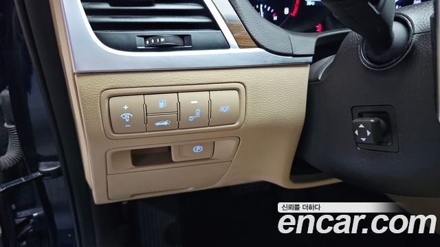Genesis G80 3.3 GDI AWD Premium Luxury 2018 — фото 32
