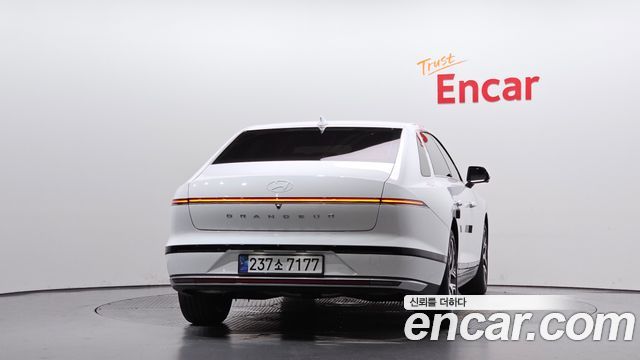 Hyundai Grandeur (GN7) 2,5 Gasoline 2WD Premium 2026 — фото 4
