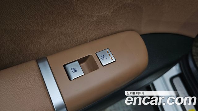 Hyundai Grandeur (GN7) 2,5 Gasoline 2WD Premium 2026 — фото 28