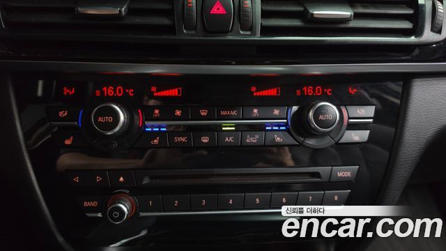 BMW X6 (F16) xDrive 40d 2016 — фото 16