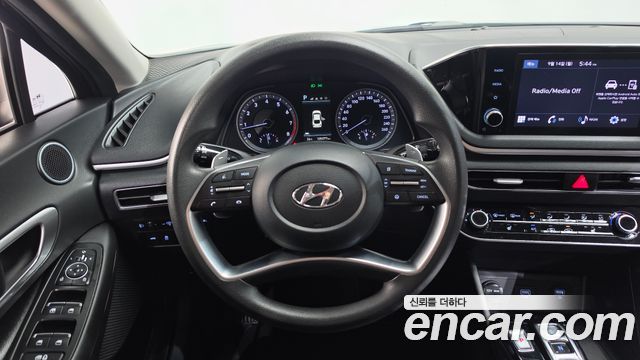 Hyundai Sonata (DN8) 2.0 LPG(rental car) Style 2022 — фото 12