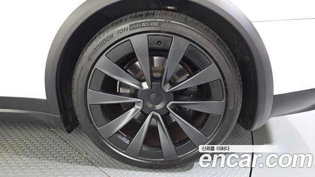 Tesla Model X AWD 2023 — фото 27