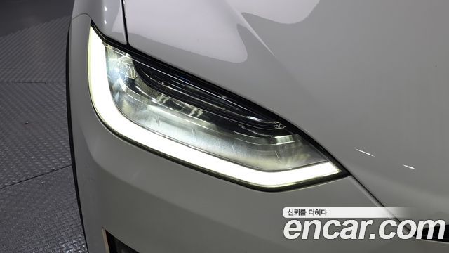 Tesla Model X AWD 2023 — фото 28