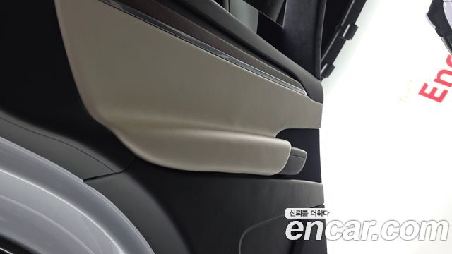 Tesla Model X AWD 2023 — фото 31