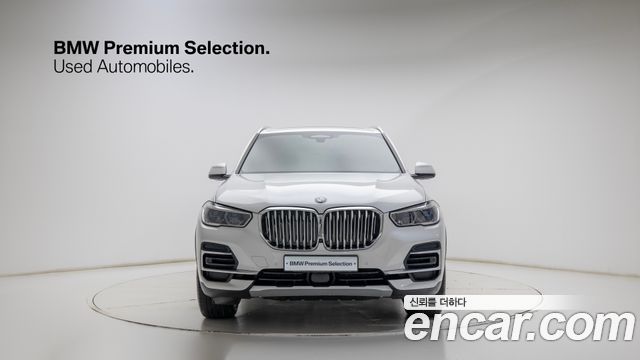 BMW X5 (G05) xDrive 40i xLine 2022 — фото 3