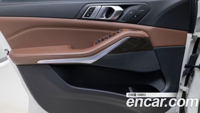 BMW X5 (G05) xDrive 40i xLine 2022 — фото 16