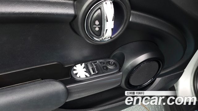 MINI Cooper Standard Third Generation 2014 — фото 38