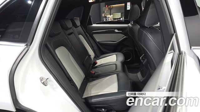 Audi SQ5 3.0 TDI Quattro 8R 2015 — фото 12