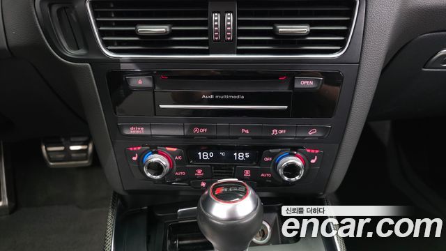 Audi SQ5 3.0 TDI Quattro 8R 2015 — фото 16