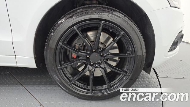 Audi SQ5 3.0 TDI Quattro 8R 2015 — фото 21