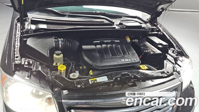 Chrysler Grand Voyager 3.6 LIMITED 2014 — фото 6