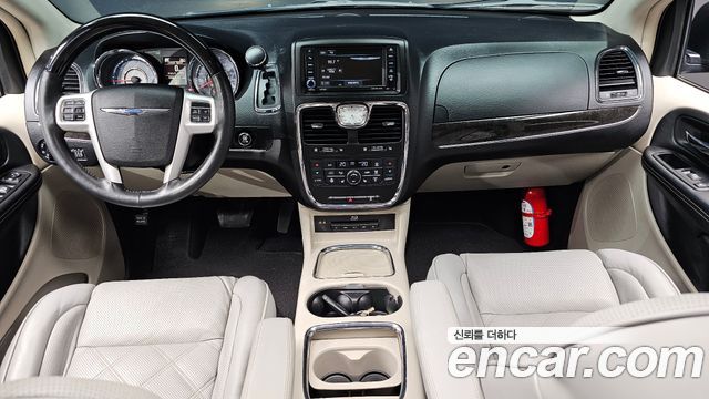 Chrysler Grand Voyager 3.6 LIMITED 2014 — фото 7