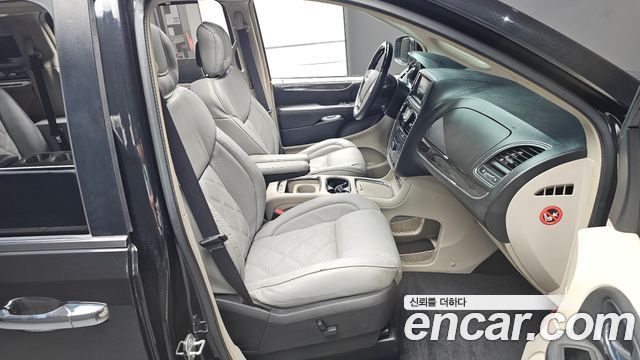 Chrysler Grand Voyager 3.6 LIMITED 2014 — фото 10