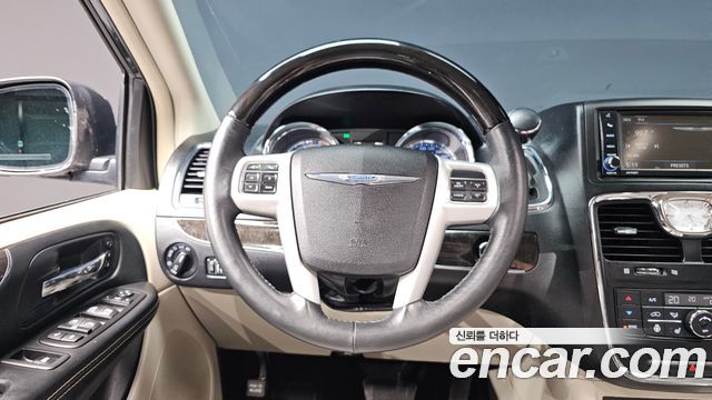 Chrysler Grand Voyager 3.6 LIMITED 2014 — фото 13
