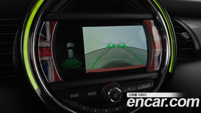 MINI Cooper Standard Third Generation 2021 — фото 13