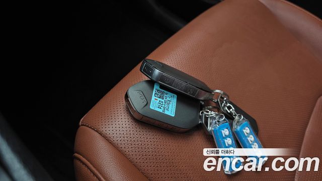 Kia Sportage (V) Gasoline 1.6 Turbo 4WD Noblesse 2025 — фото 17