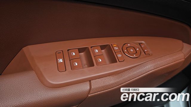 Kia Sportage (V) Gasoline 1.6 Turbo 4WD Noblesse 2025 — фото 30