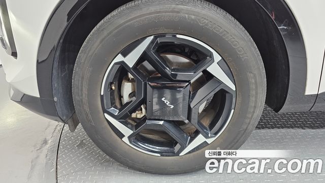 Kia Sportage (V) Gasoline 1.6 Turbo 4WD Noblesse 2025 — фото 5