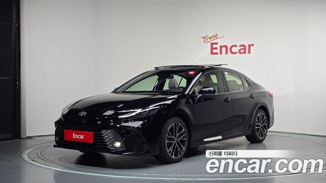 Toyota Camry (XV80) 2.5 XLE Premium Hybrid 2026 — фото 1