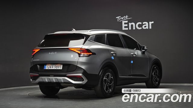 Kia Sportage (V) Diesel 2.0 2WD Prestige 2023 — фото 2