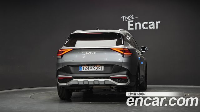 Kia Sportage (V) Diesel 2.0 2WD Prestige 2023 — фото 4