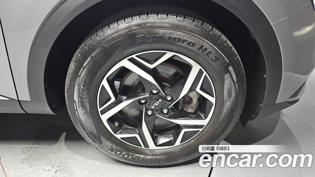 Kia Sportage (V) Diesel 2.0 2WD Prestige 2023 — фото 21