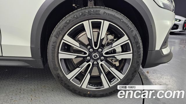 Volvo V60 Cross Country (II) B5 Ultra AWD 2026 — фото 5