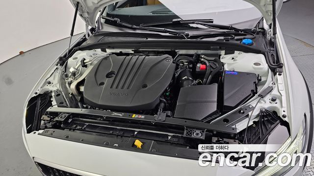 Volvo V60 Cross Country (II) B5 Ultra AWD 2026 — фото 6