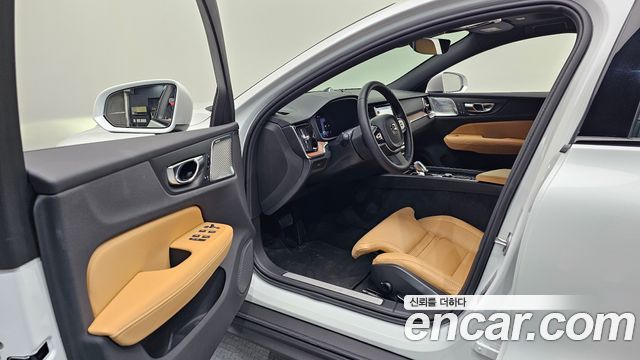 Volvo V60 Cross Country (II) B5 Ultra AWD 2026 — фото 10