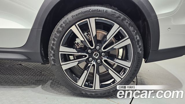 Volvo V60 Cross Country (II) B5 Ultra AWD 2026 — фото 21