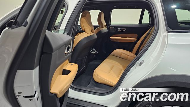 Volvo V60 Cross Country (II) B5 Ultra AWD 2026 — фото 26