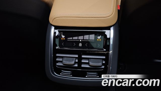 Volvo V60 Cross Country (II) B5 Ultra AWD 2025 — фото 18