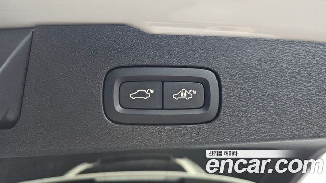 Volvo V60 Cross Country (II) B5 Ultra AWD 2025 — фото 36