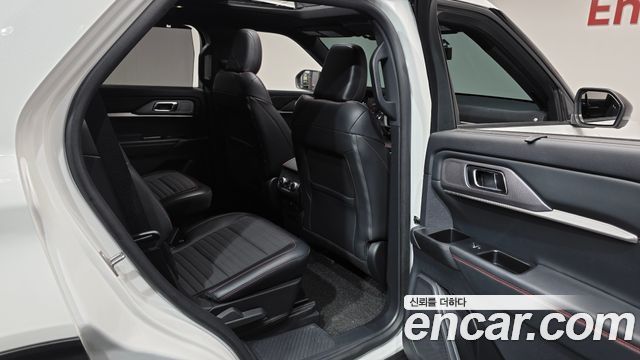 Ford Explorer (VI) 2.3 ST-Line 4WD 2025 — фото 12