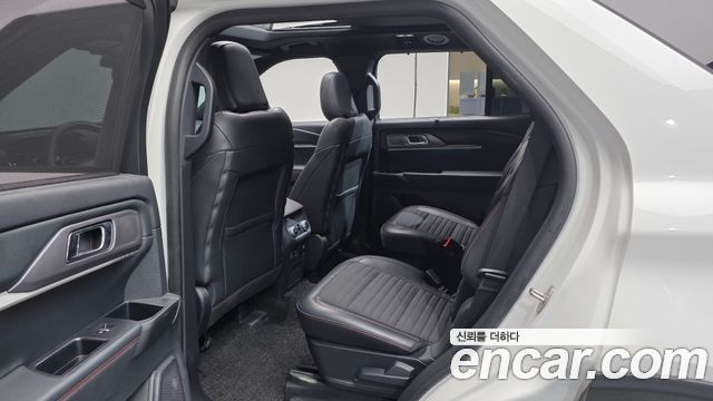 Ford Explorer (VI) 2.3 ST-Line 4WD 2025 — фото 26
