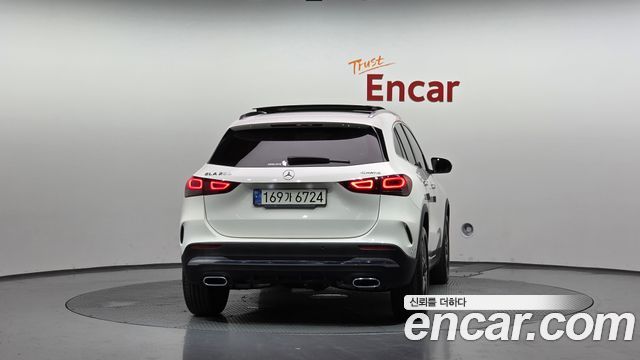 Mercedes-Benz GLA-Class (H247) GLA250 4MATIC 2020 — фото 4