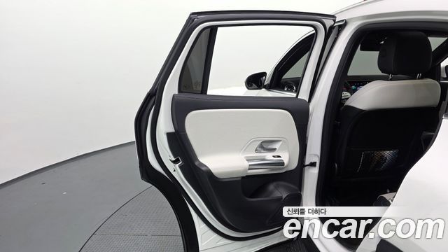 Mercedes-Benz GLA-Class (H247) GLA250 4MATIC 2020 — фото 25