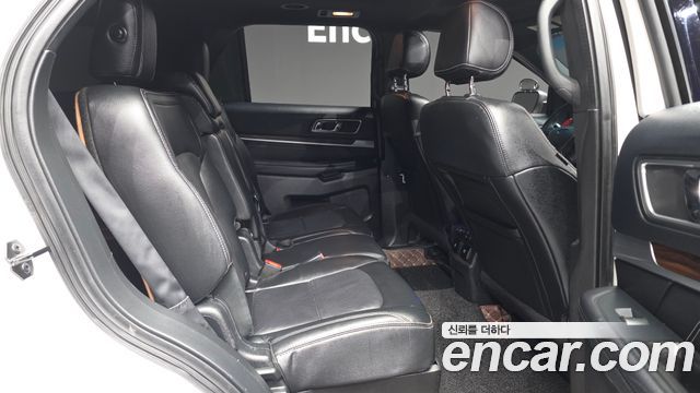 Ford Explorer 2.3 Limited 4WD 5th 2016 — фото 12