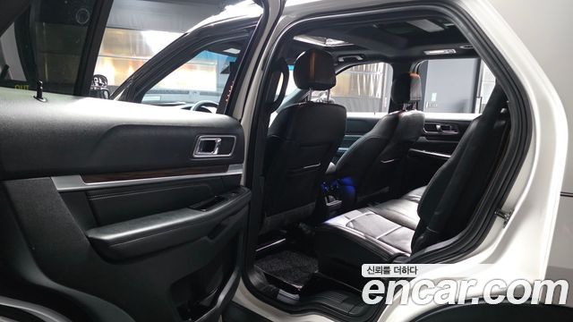 Ford Explorer 2.3 Limited 4WD 5th 2016 — фото 26