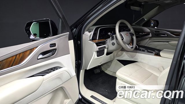 Cadillac Escalade (V) 6.2 ESV ESV Sports Platinum 2023 — фото 10