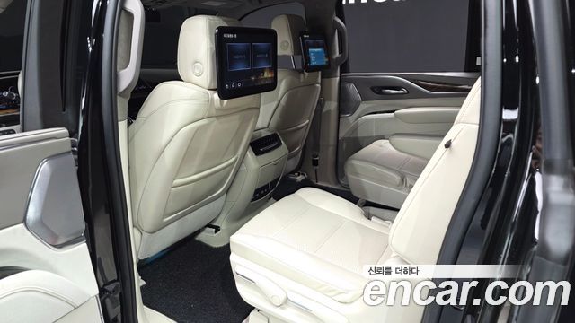 Cadillac Escalade (V) 6.2 ESV ESV Sports Platinum 2023 — фото 14