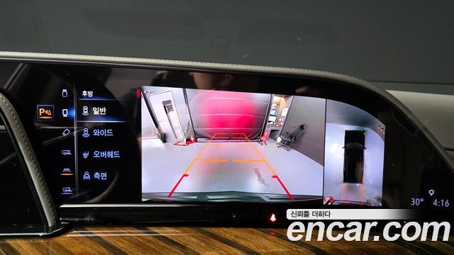 Cadillac Escalade (V) 6.2 ESV ESV Sports Platinum 2023 — фото 18