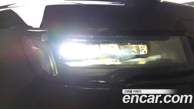 Cadillac Escalade (V) 6.2 ESV ESV Sports Platinum 2023 — фото 22